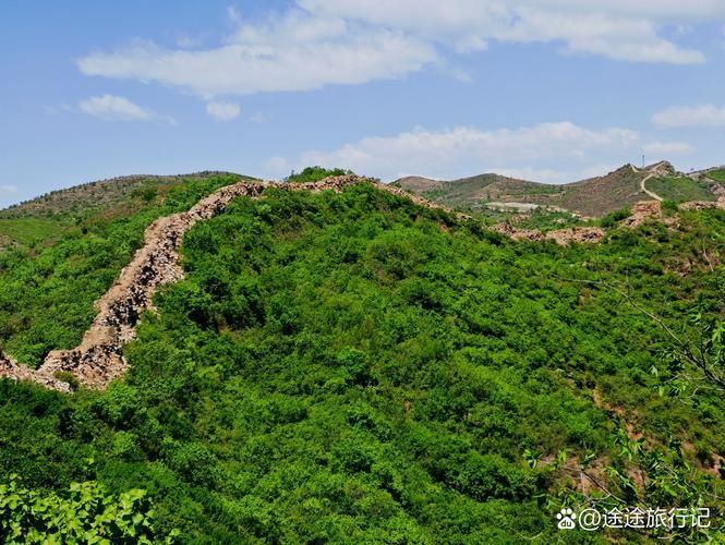 鄂尔多斯高原屏障下的零感染坚守：地理优势如何筑起防疫长城？