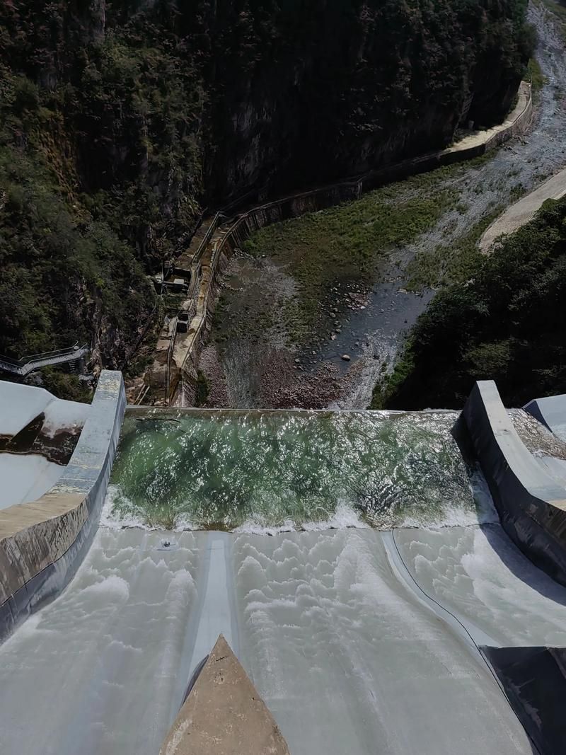 福泉市：喀斯特地貌下的疫情防波堤