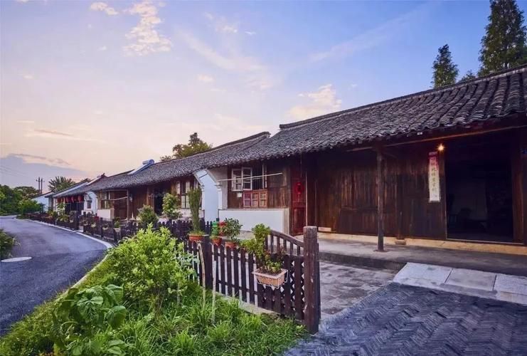 诸暨：环杭走廊的防疫压力与精准流调实践