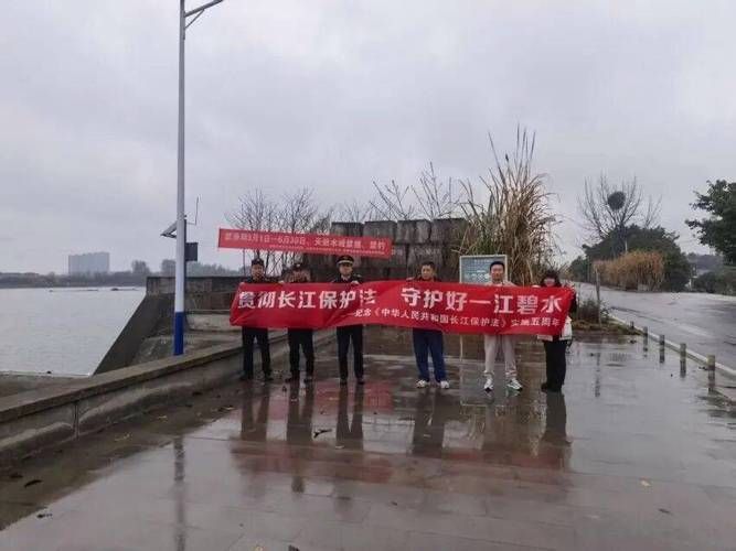 新津：岷江水网间的防疫孤岛与社区破防实录