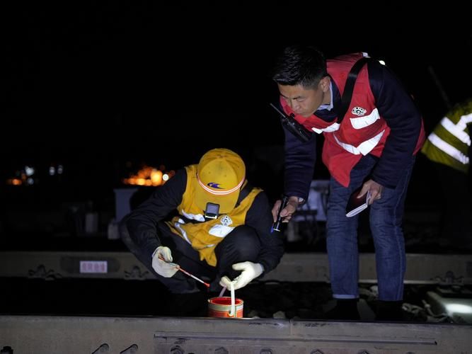 桥西区：铁路枢纽下的社区防控压力测试