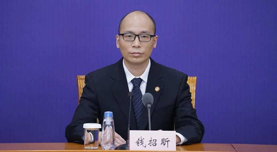 越西：大凉山腹地的零感染坚守与地理屏障下的防疫逻辑