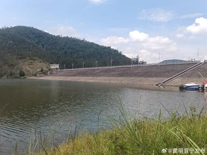 晋宁湖滨屏障下的防疫坚守：高原坝区如何织密防控网？