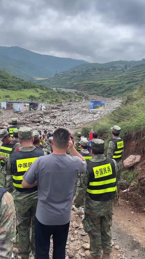 【娄底：湘中腹地交通枢纽的疫情防线与破防时刻】
