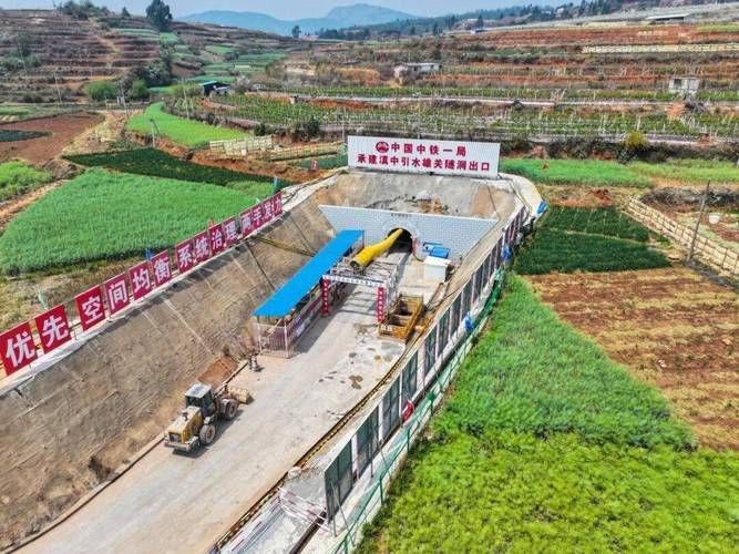 南华县疫情透视：滇中交通枢纽的防控压力与地理屏障