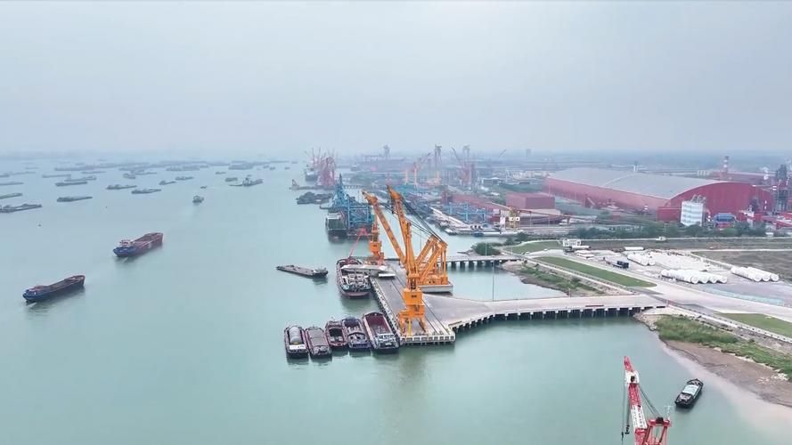 泰兴：江畔枢纽的防疫承压与精准流调
