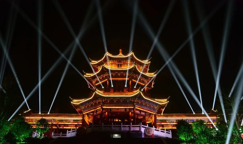 洞庭南屏下的益阳：地理屏障与社区防控的双重考验
