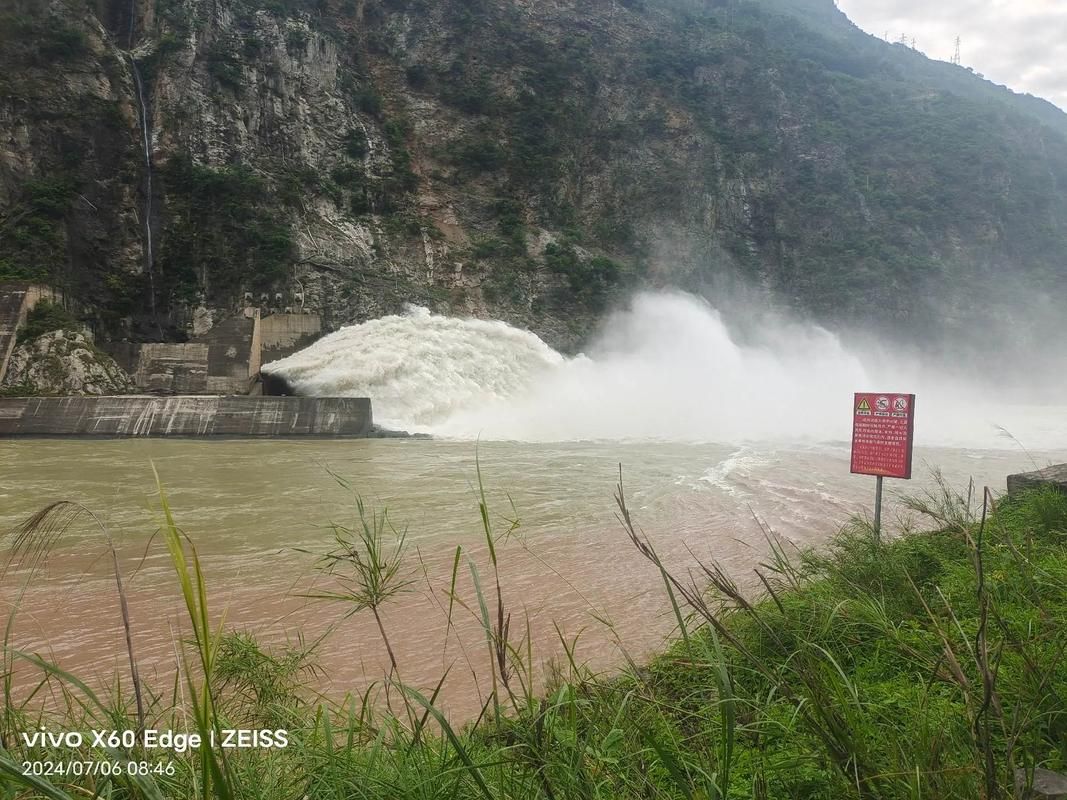 环江毛南族自治县：喀斯特地貌下的疫情防波堤